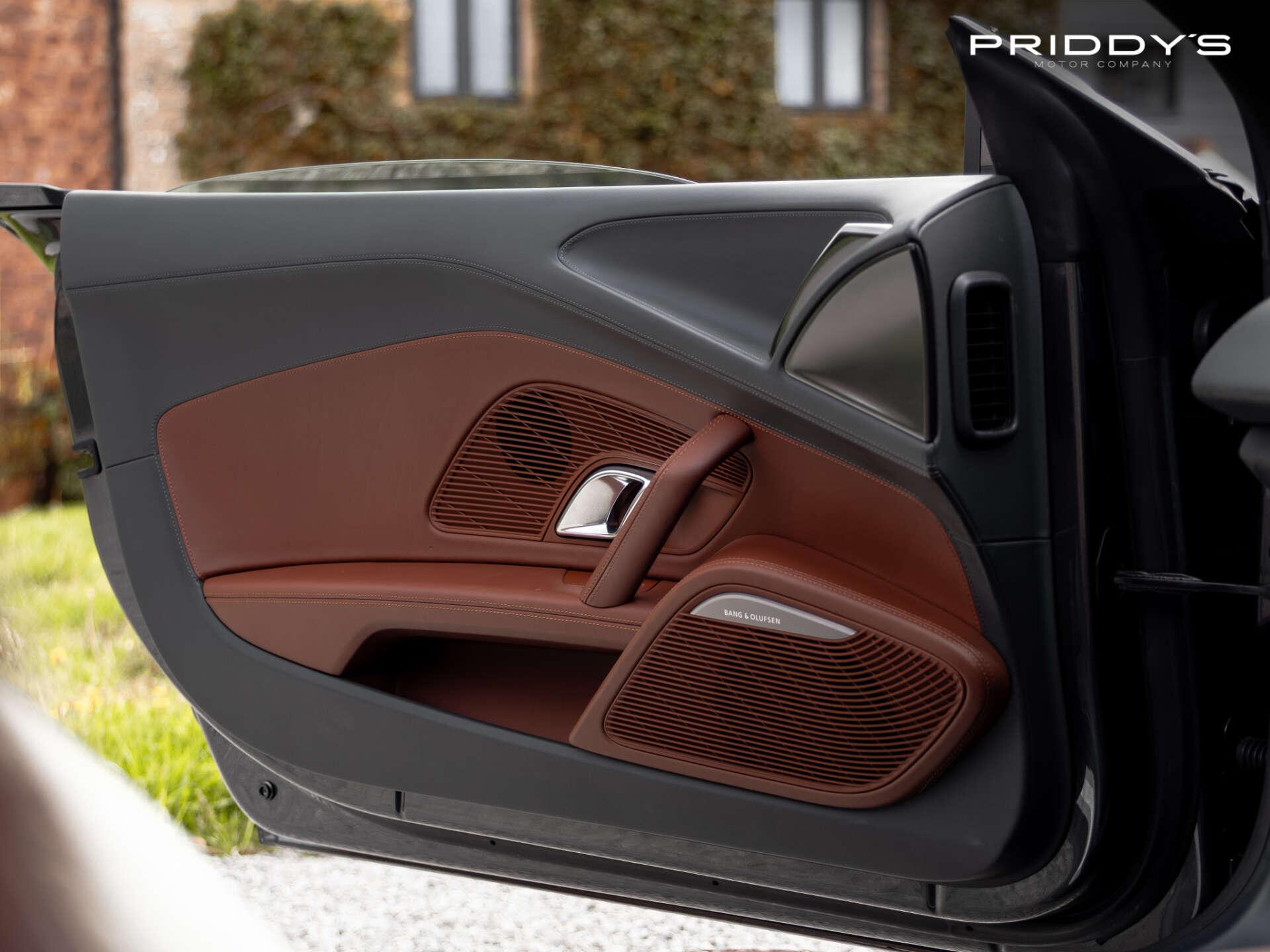 Audi R8 view 79