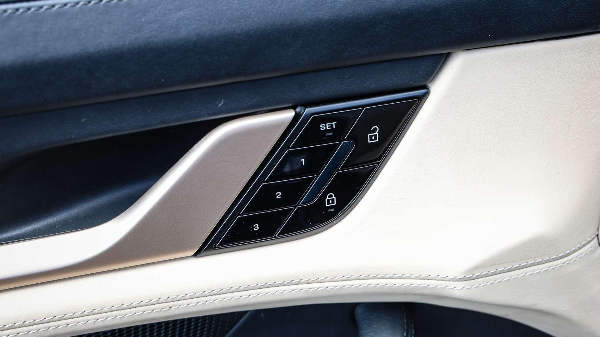 Porsche Taycan view 25