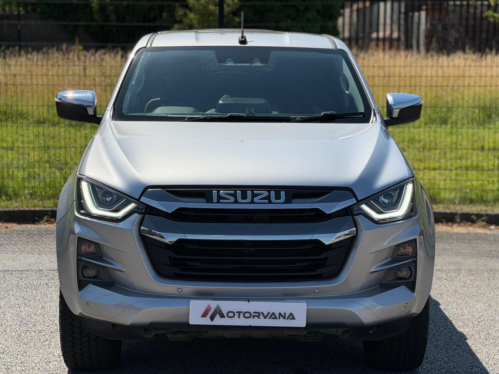 Isuzu D-Max view 2