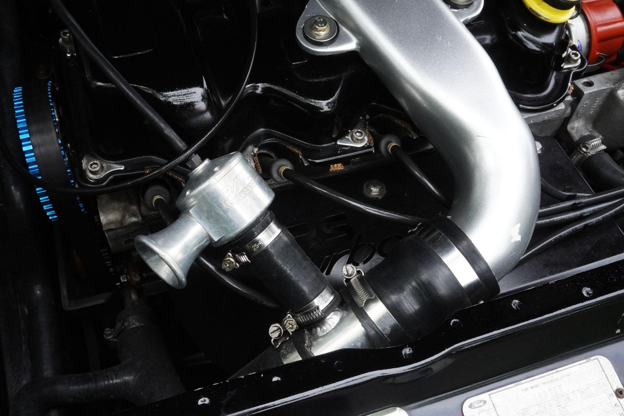 Ford Escort view 82