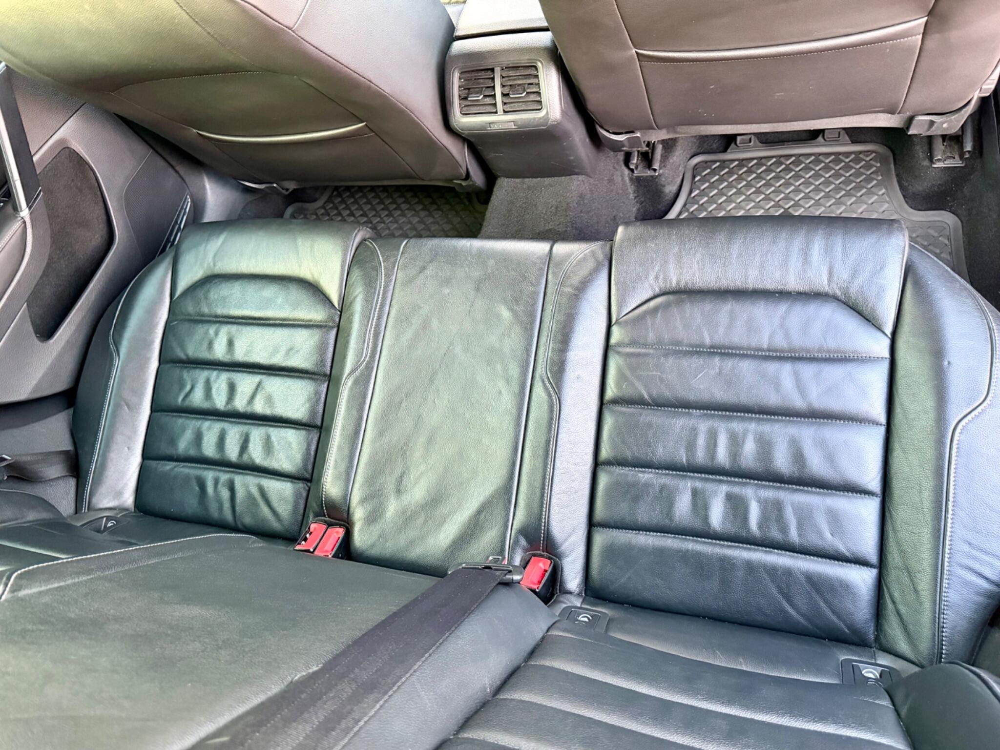 Volkswagen Golf view 28