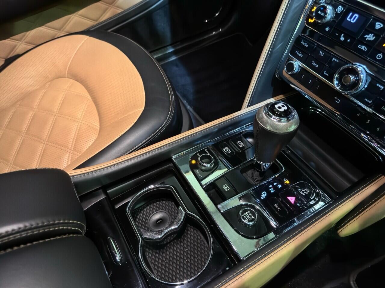 Bentley Mulsanne view 11