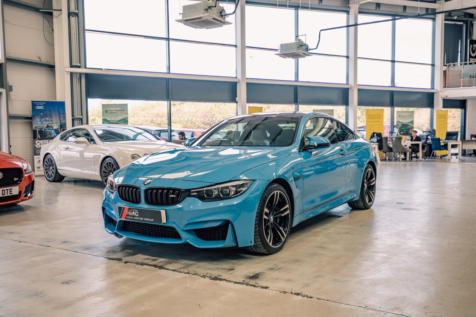 BMW M4 view 24