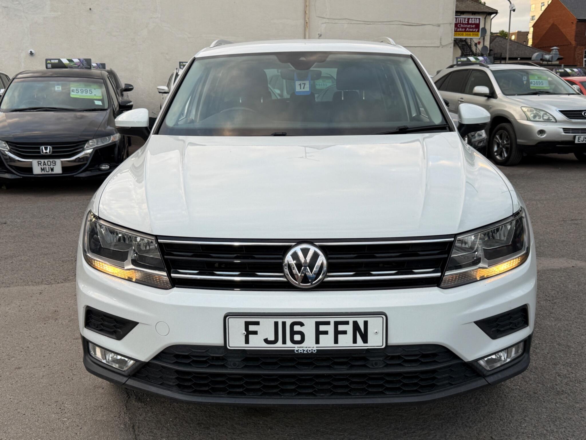 Volkswagen Tiguan - Image 7