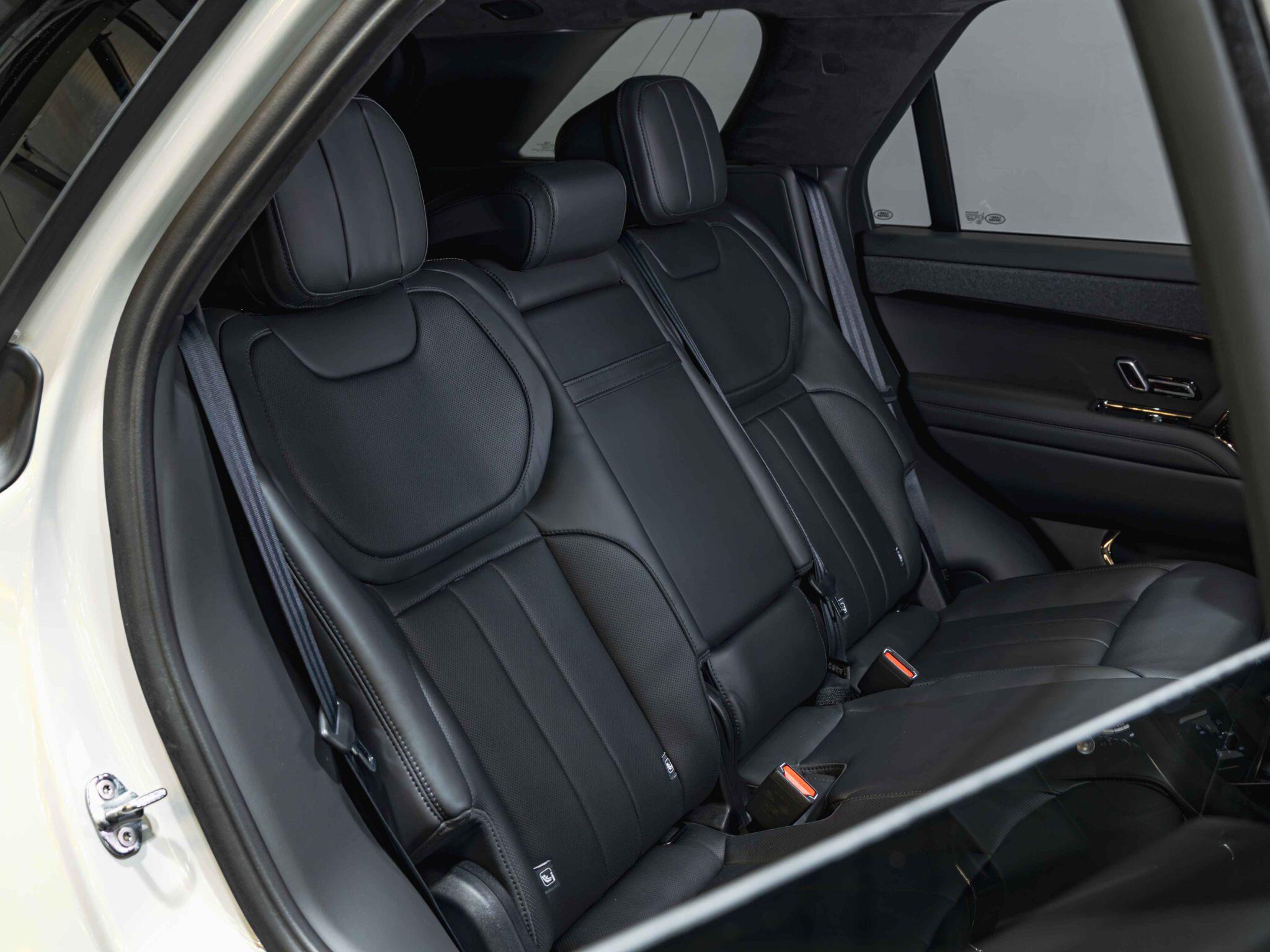 Land Rover Range Rover Sport view 26