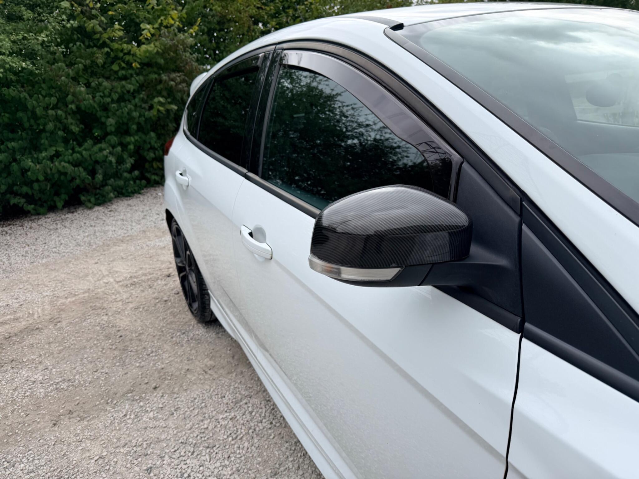 Ford Focus view 45