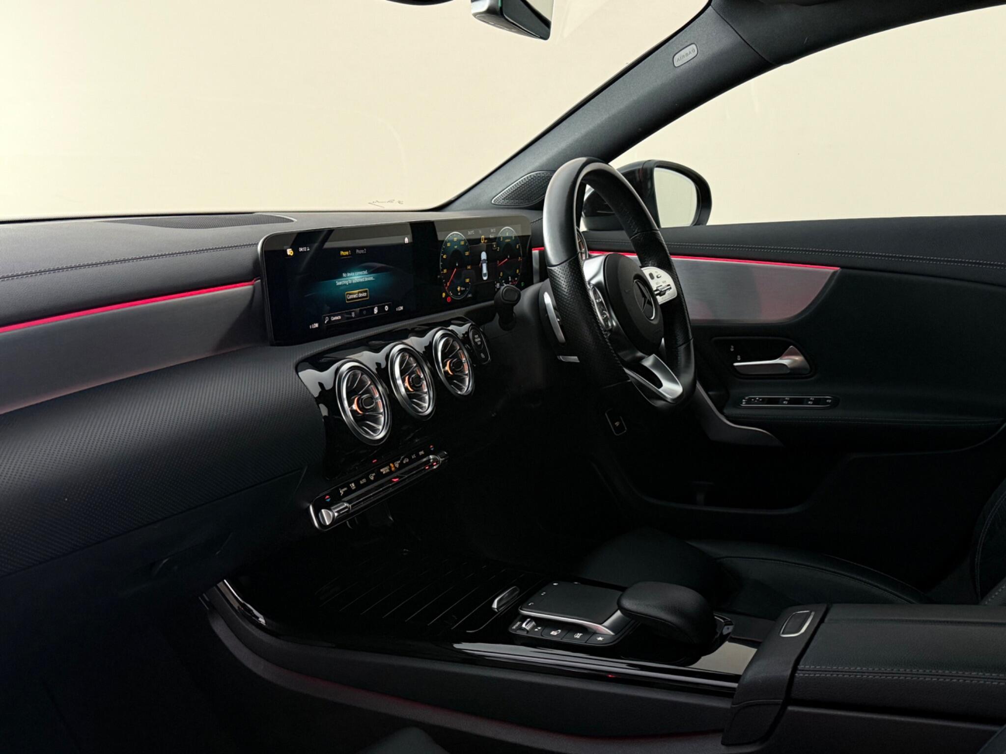 Mercedes-Benz Cla view 4