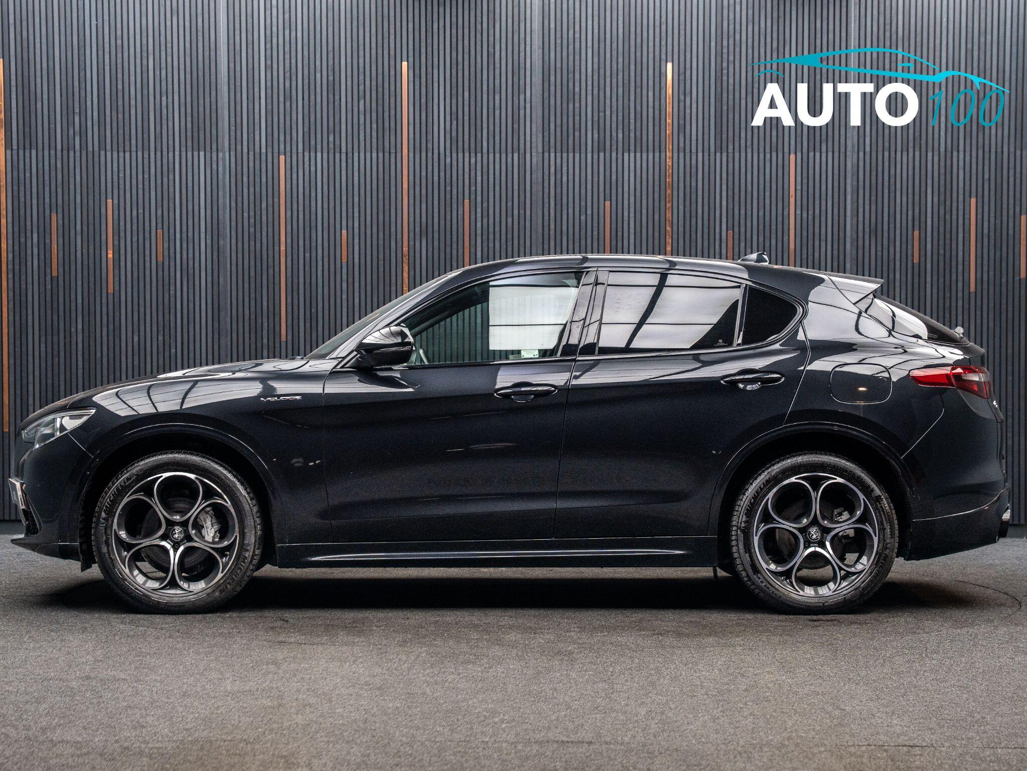 Alfa Romeo Stelvio view 13