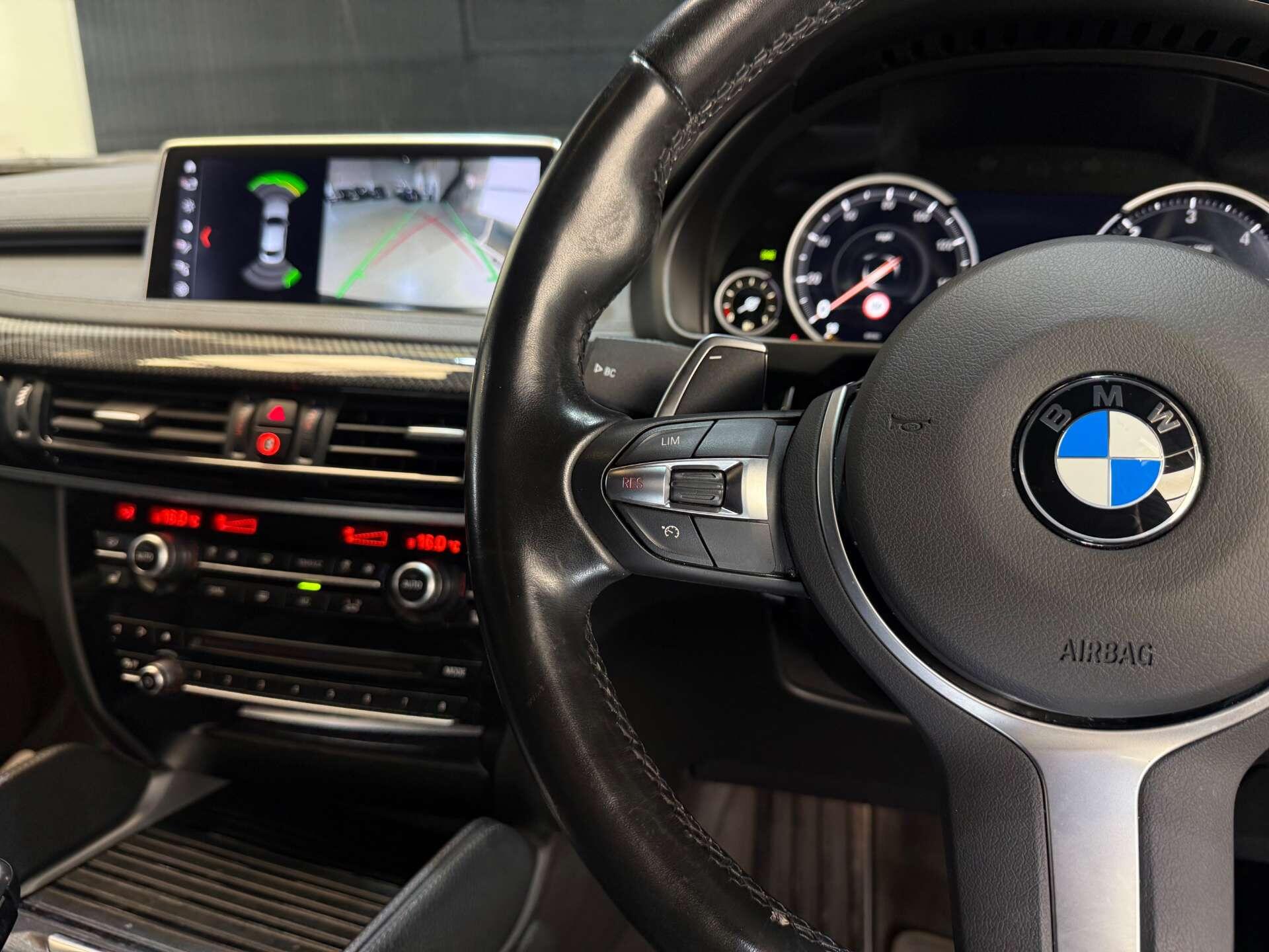 BMW X6 view 25