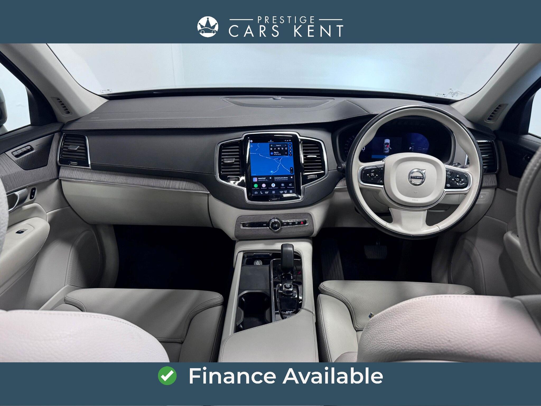 Volvo XC90 view 2