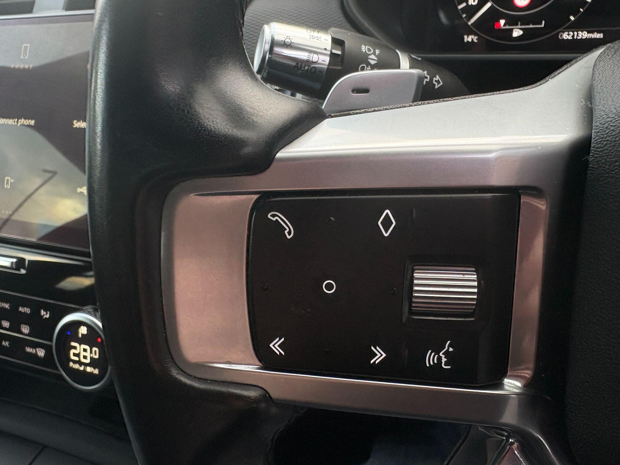 Land Rover Discovery 3 view 13