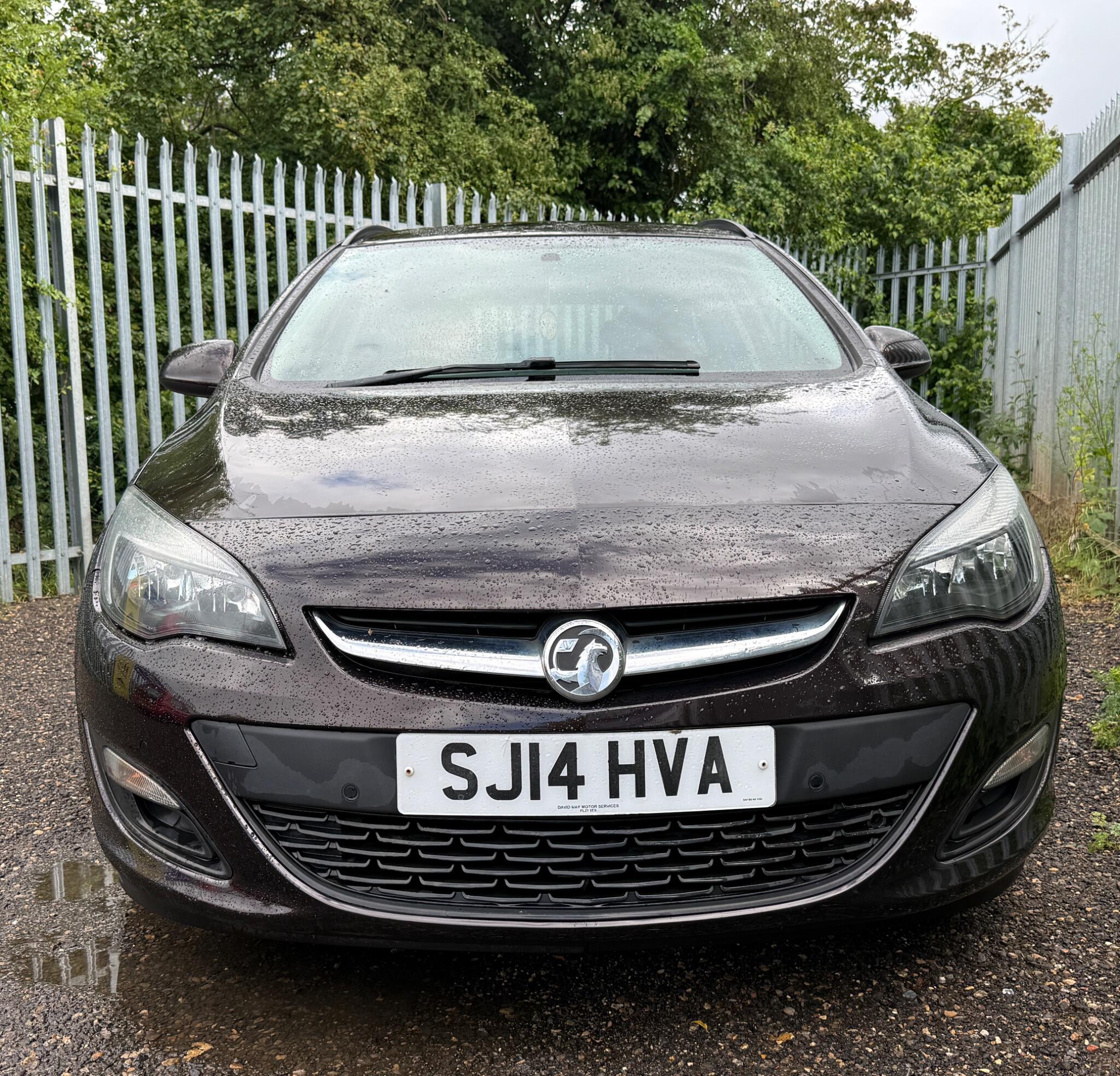 2014 Vauxhall Astra image 7