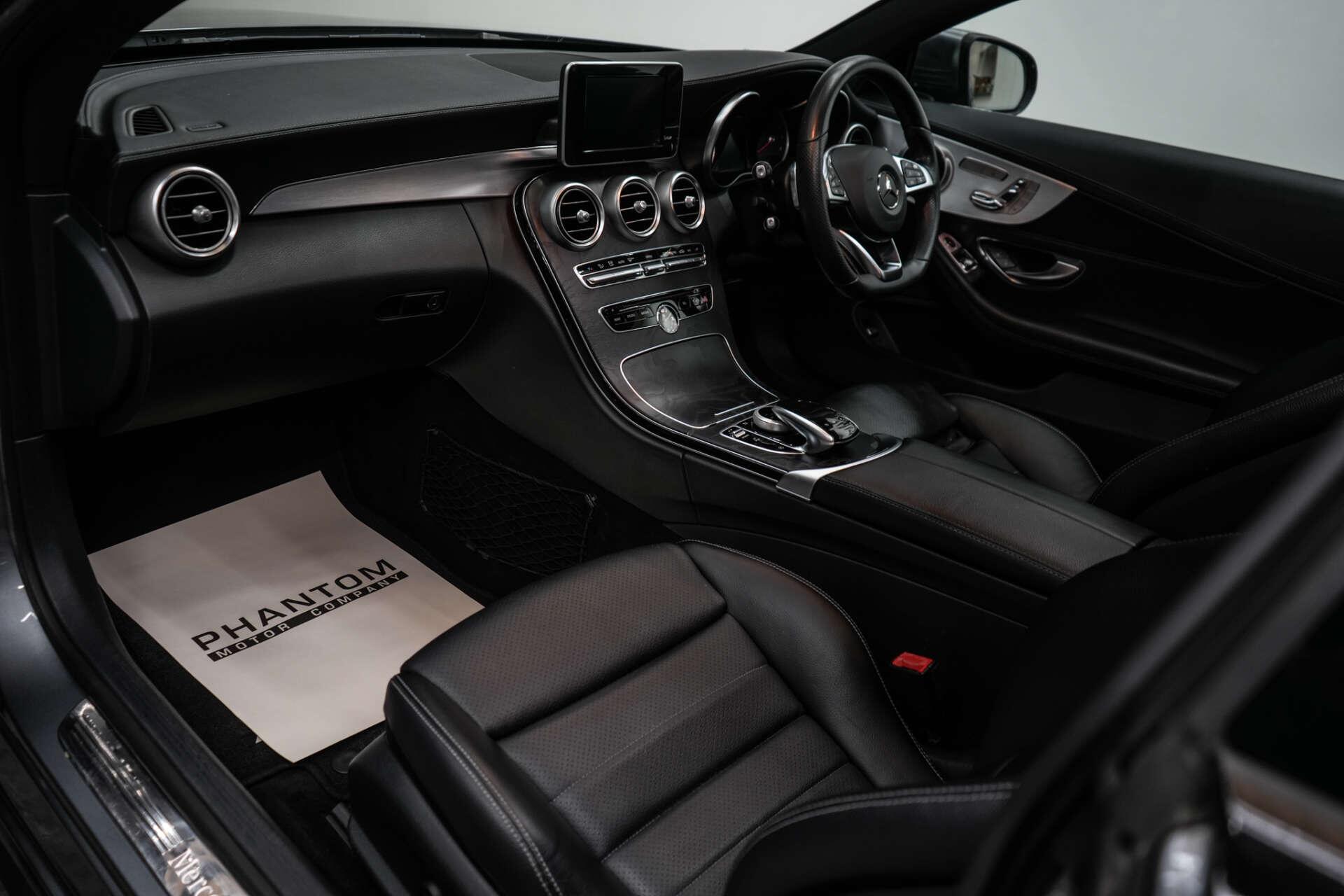 Mercedes-Benz C-Class view 18