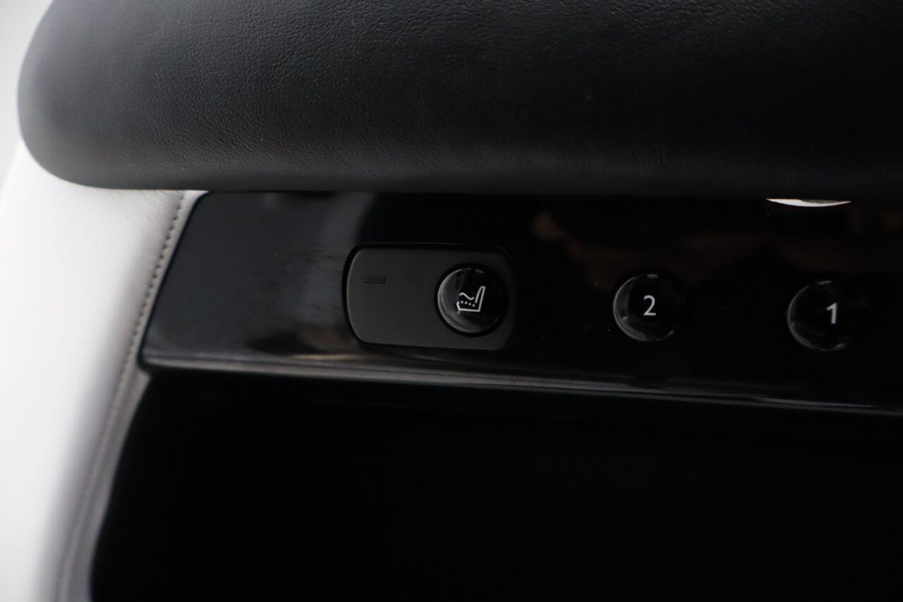 Rolls-Royce Wraith view 24