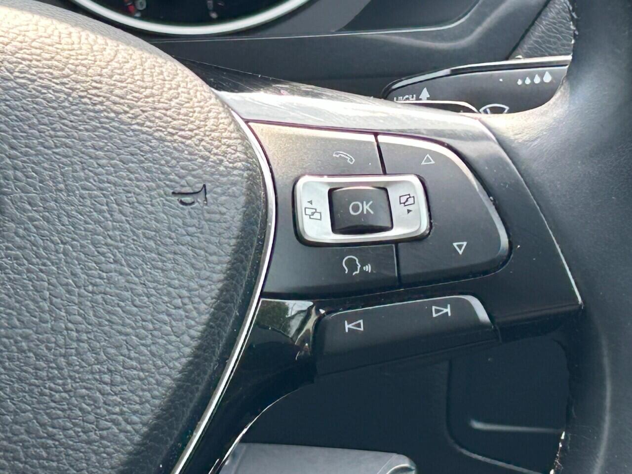 Volkswagen Tiguan view 29