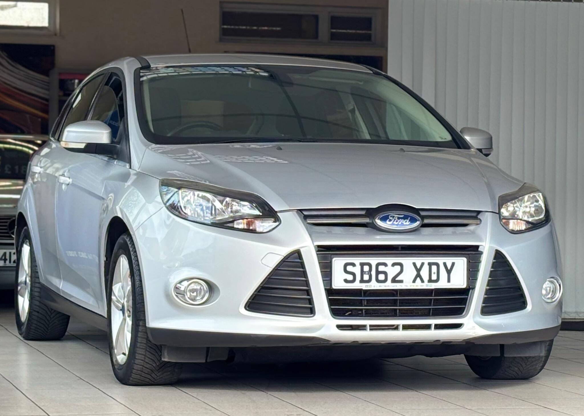 Ford Focus view 5