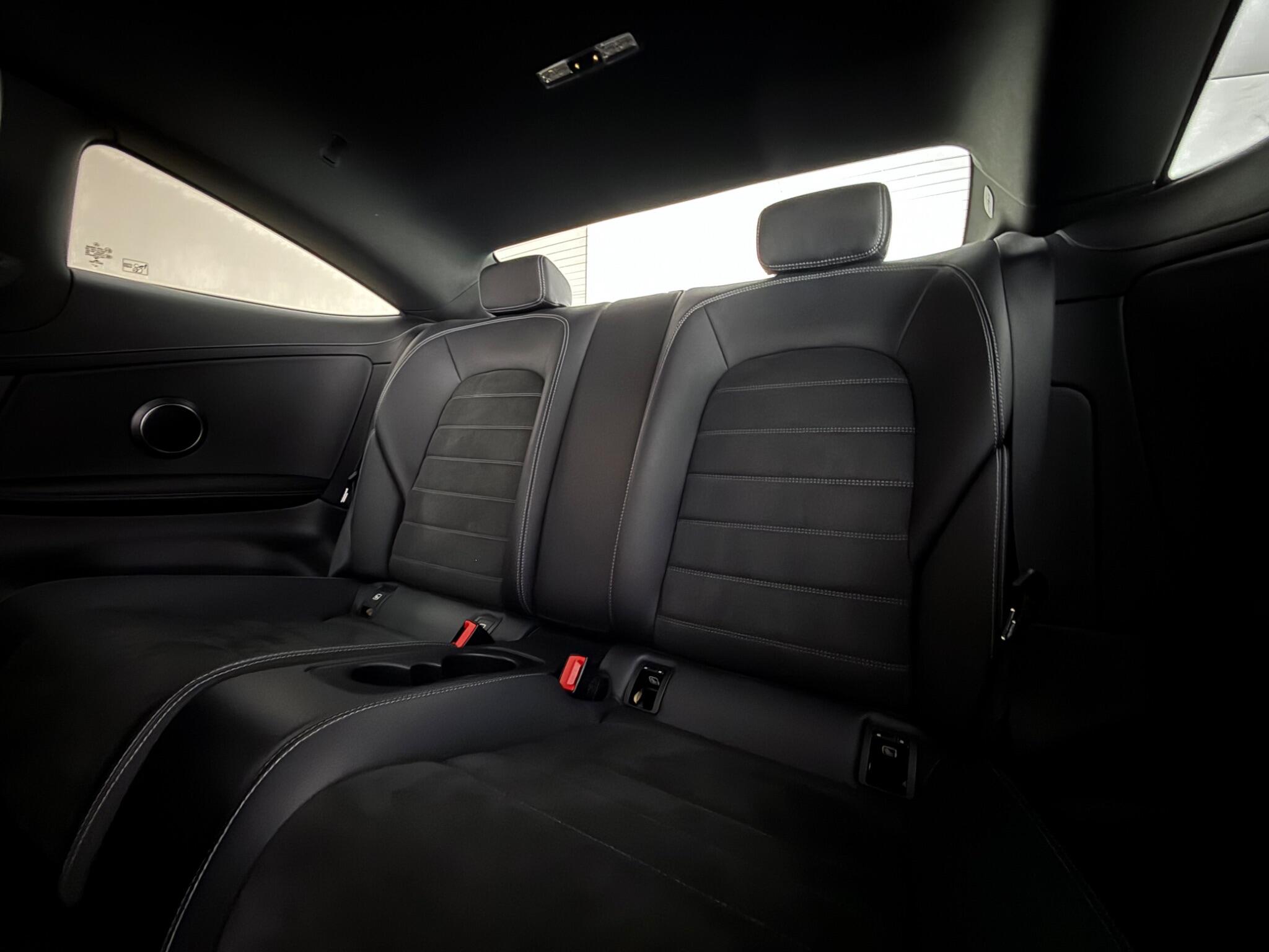Mercedes-Benz C-Class view 30