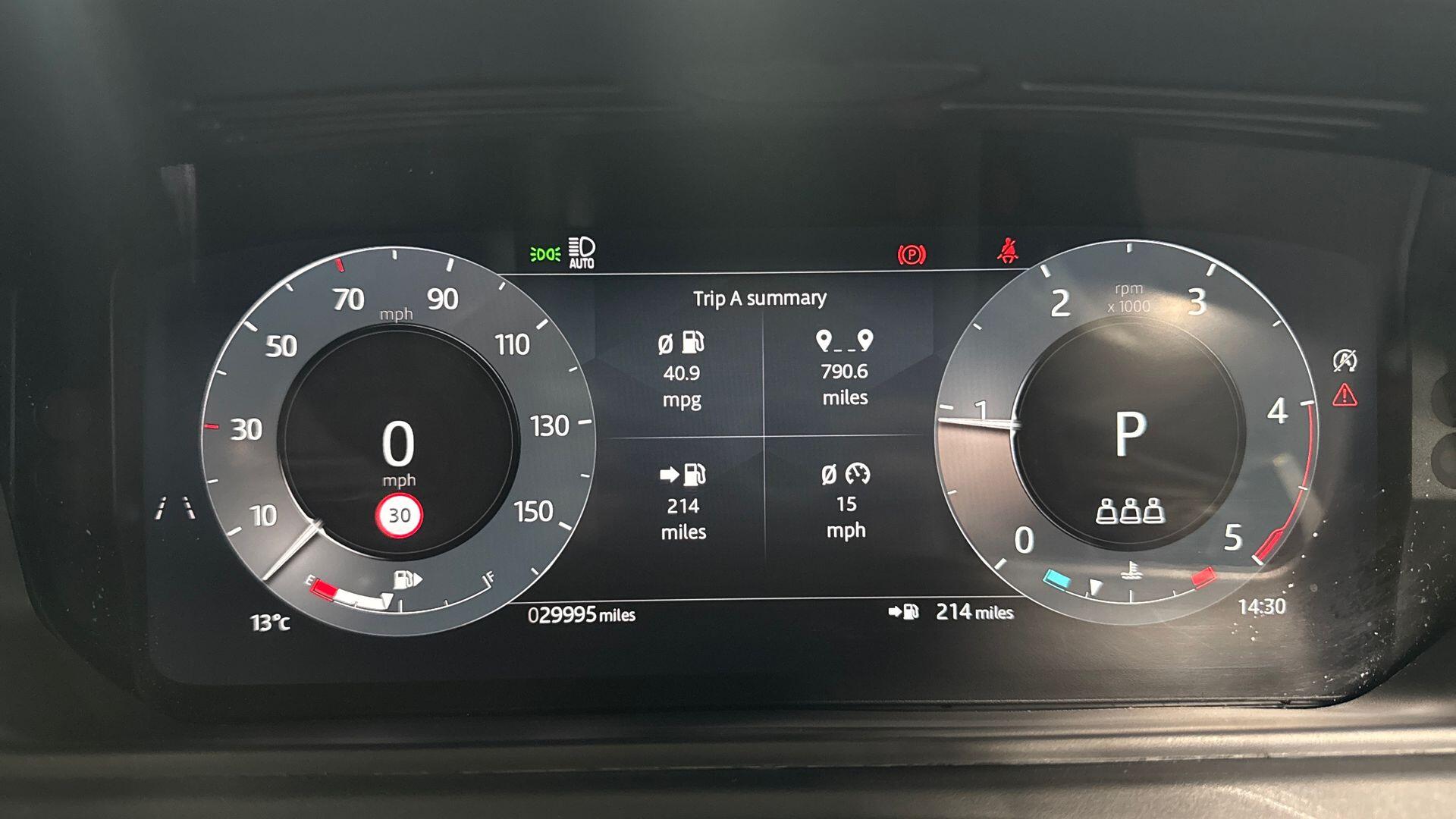 Land Rover Range Rover Velar view 16