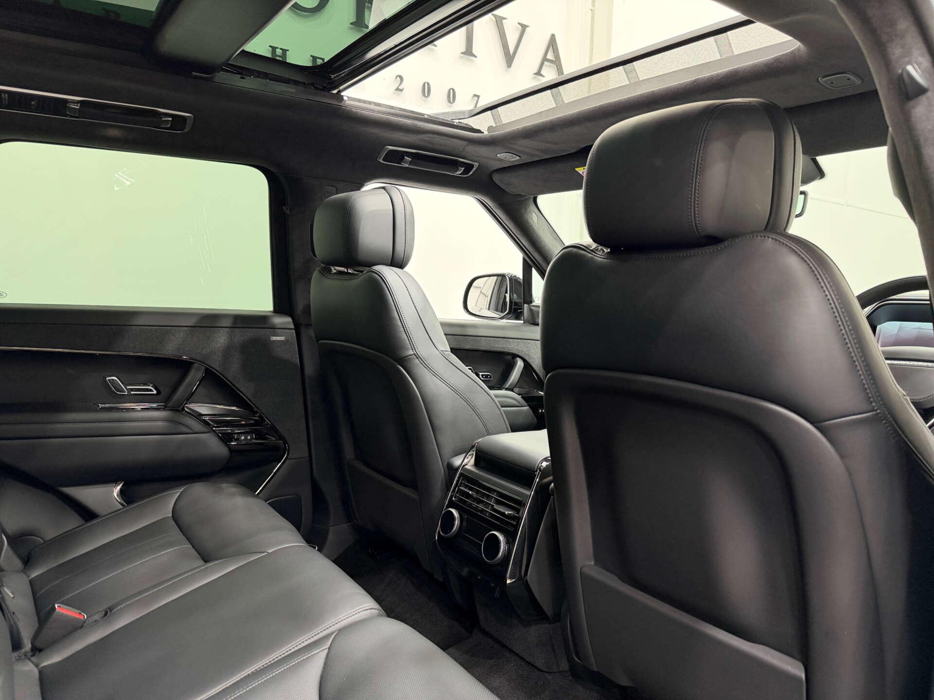 Land Rover Range Rover Sport view 16