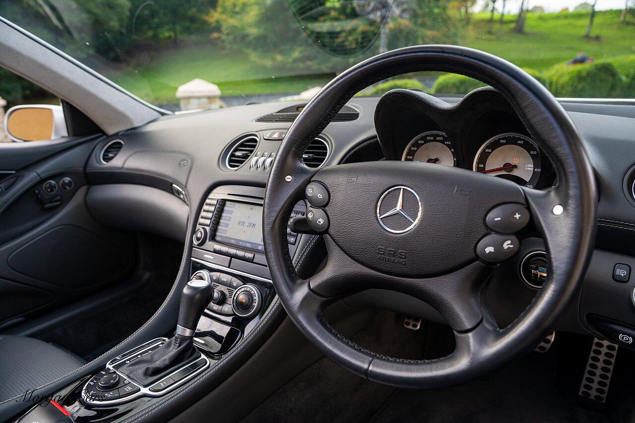Mercedes-Benz SL view 53