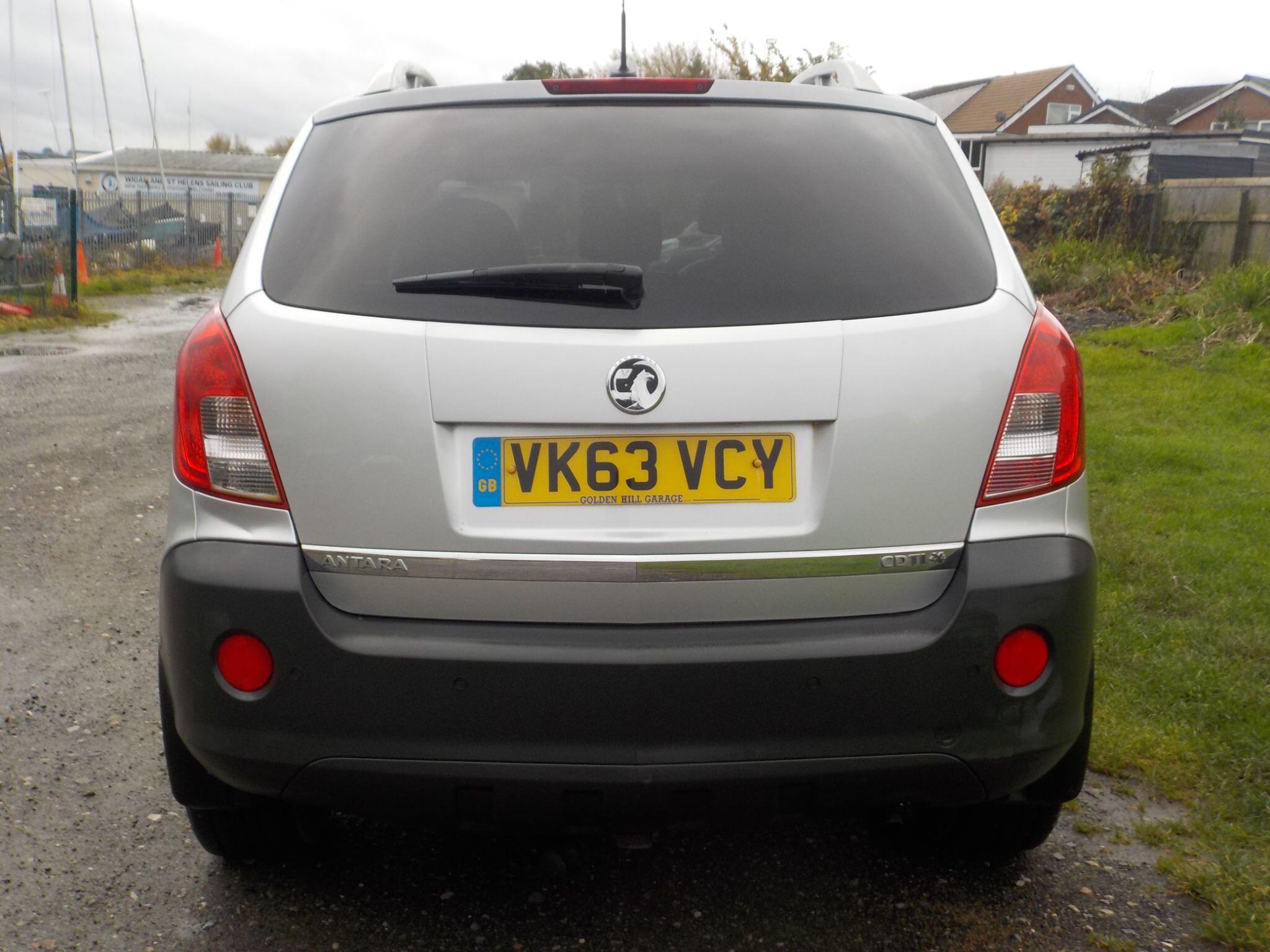 Vauxhall Antara 2.2 CDTi Exclusiv 4WD Euro 5 (s/s) 5dr