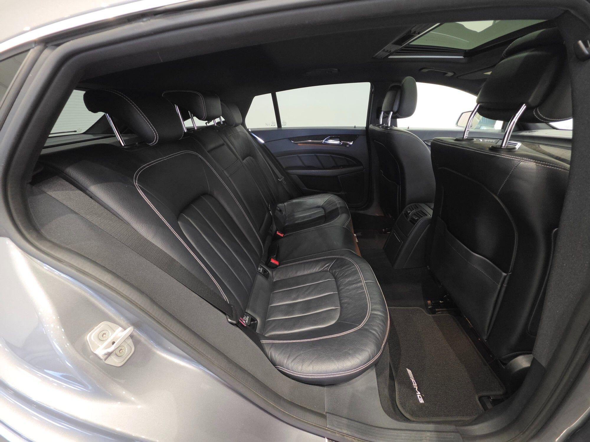 Mercedes-Benz CLS view 20