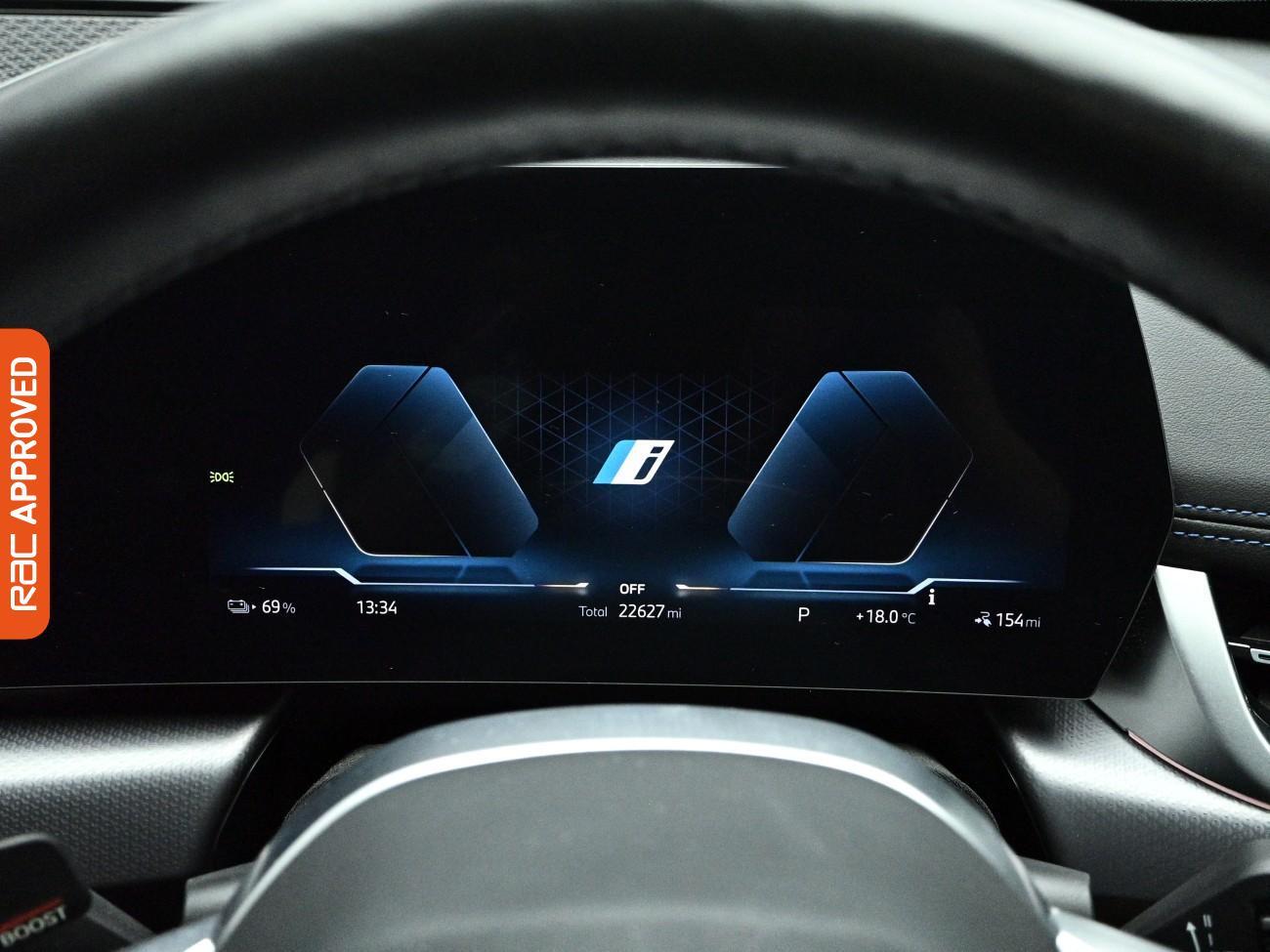 BMW Ix1 view 12