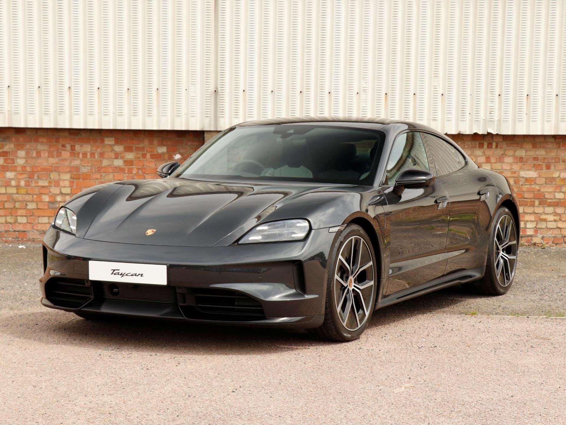 Porsche Taycan view 36