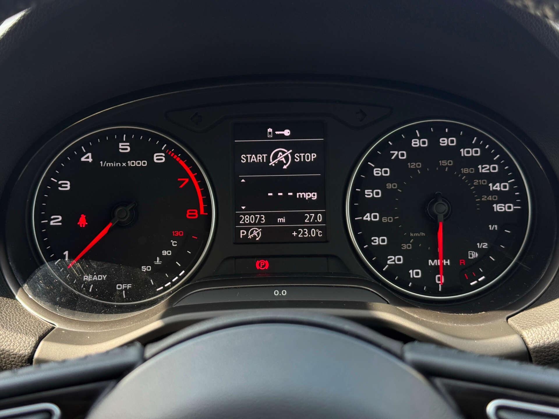 Audi Q2 view 59