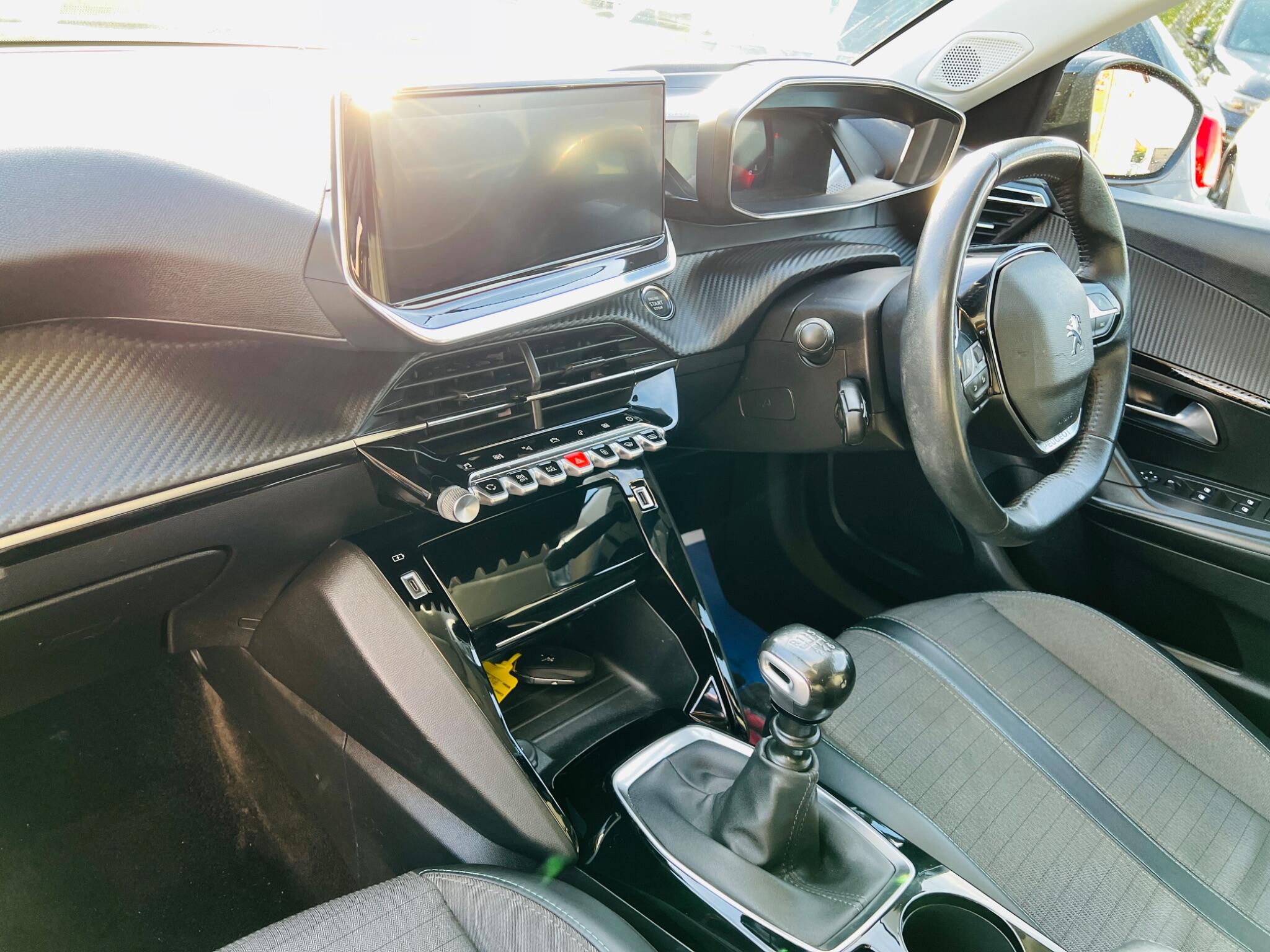 2021 Peugeot 2008 1.2 PureTech Allure Premium Euro 6 (s/s) 5dr • 73,734 miles image 14