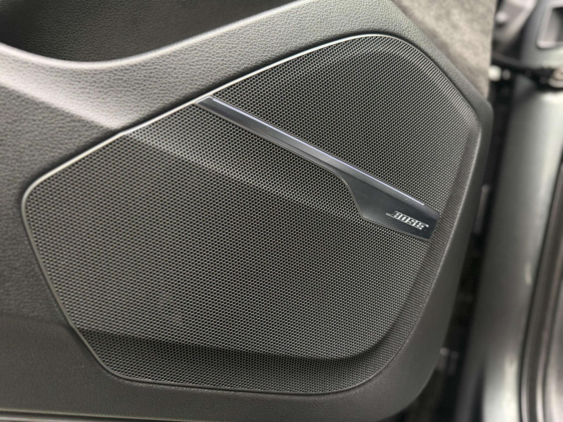 Audi SQ7 view 26