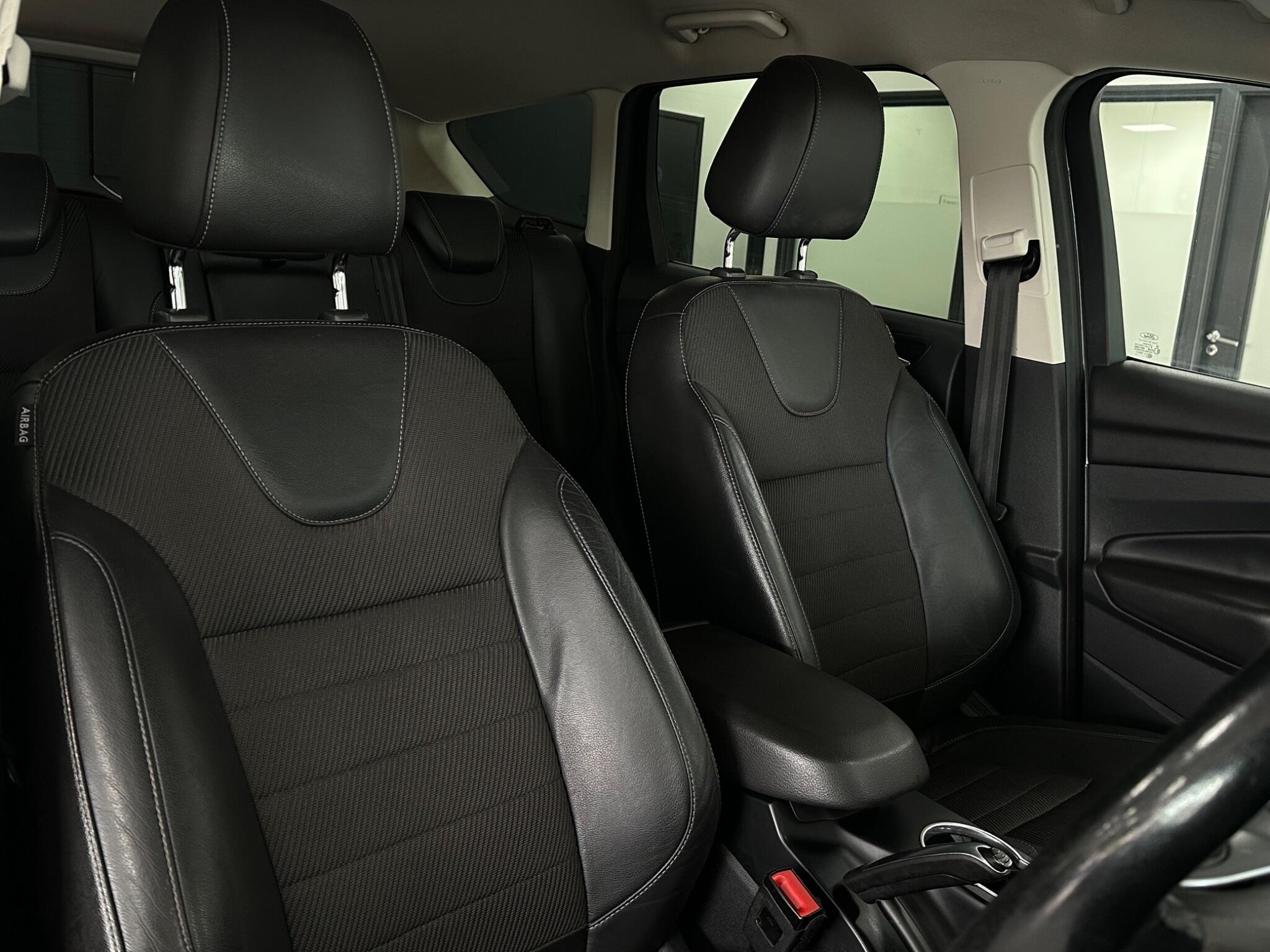 Ford Kuga view 16