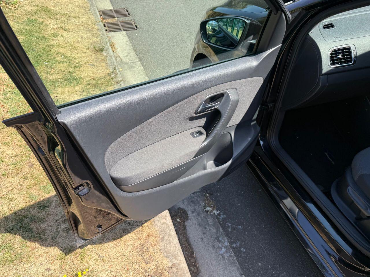 Volkswagen Polo view 41