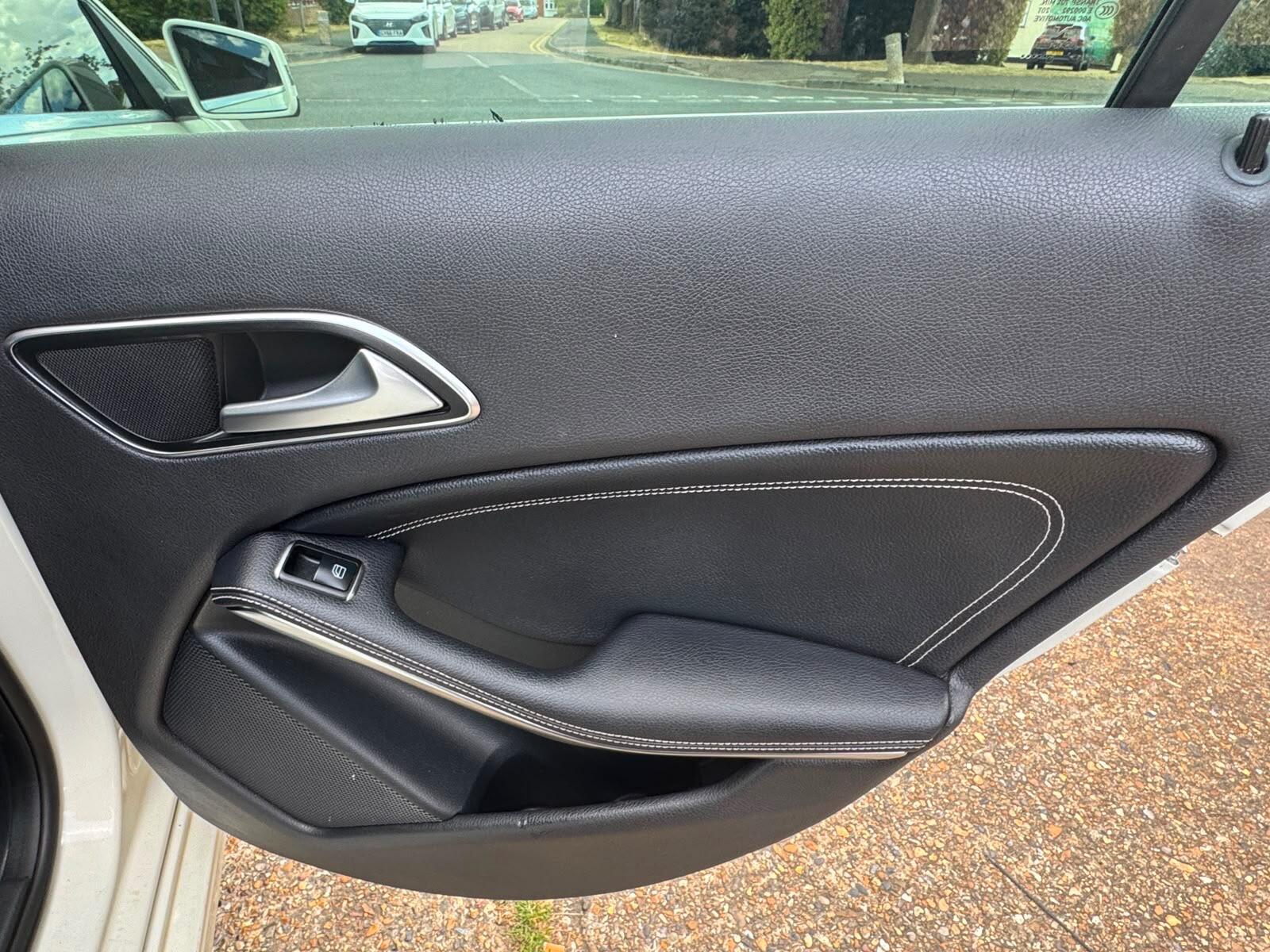 Mercedes-Benz A Class view 23