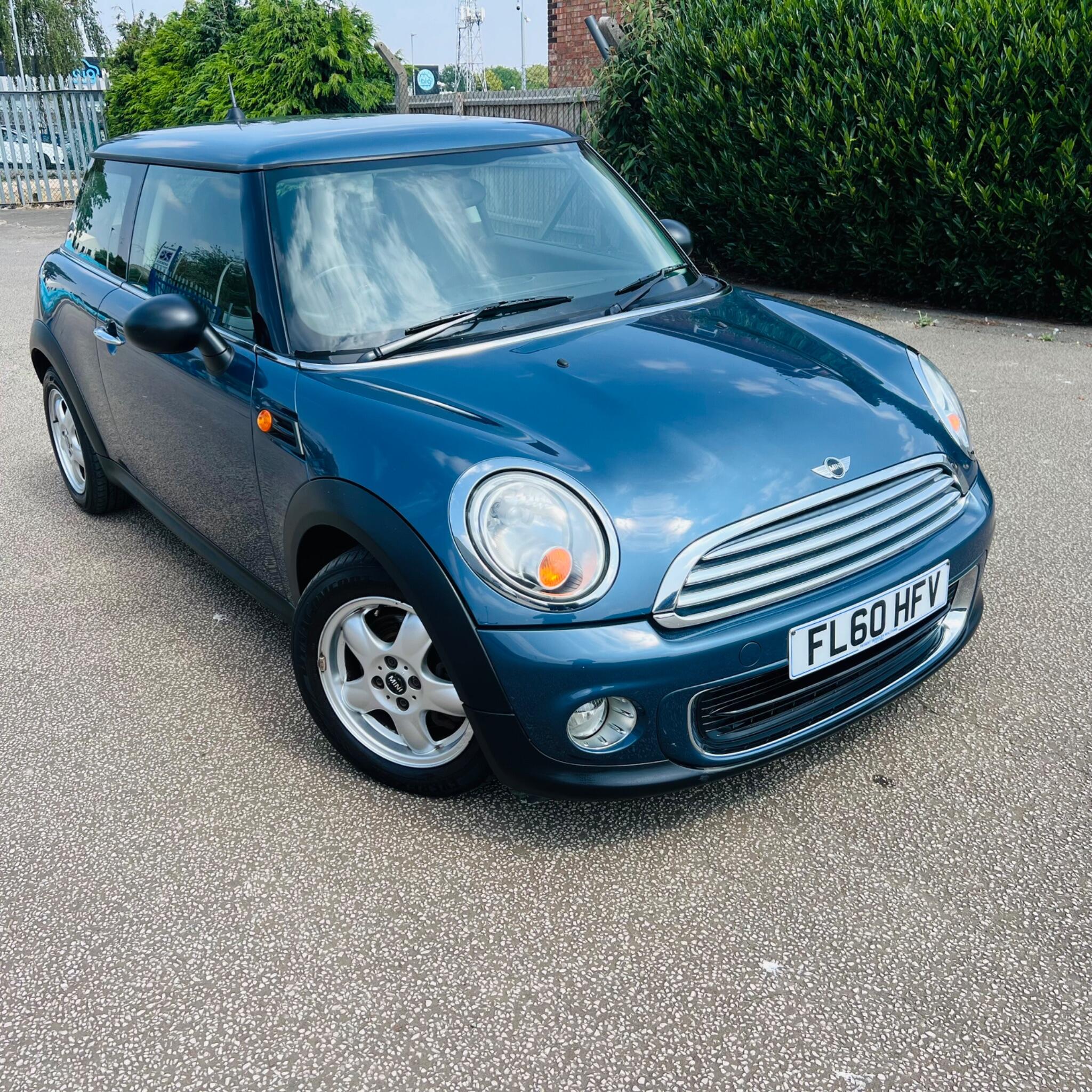 Mini Hatch main image