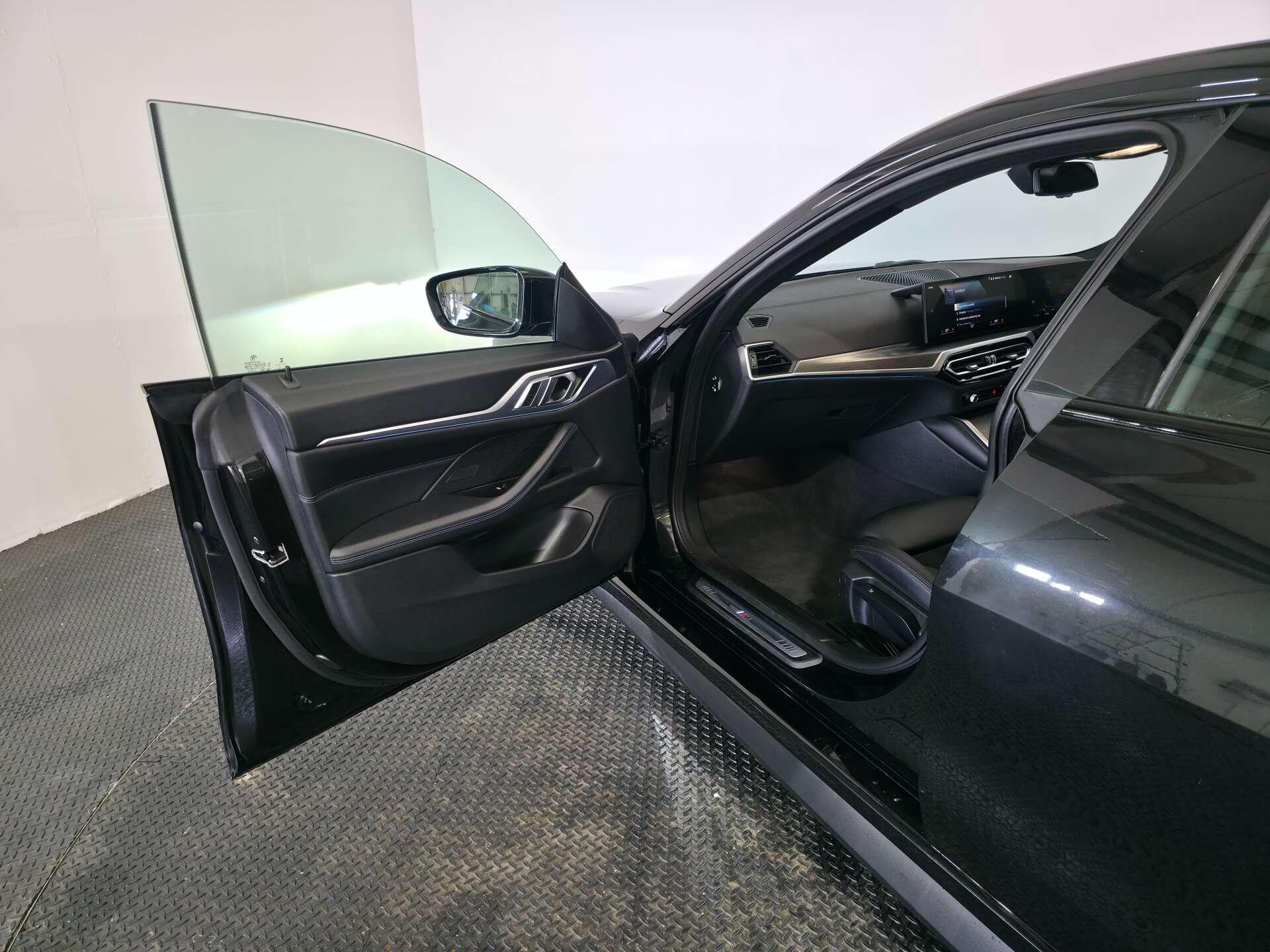 BMW I4 view 59