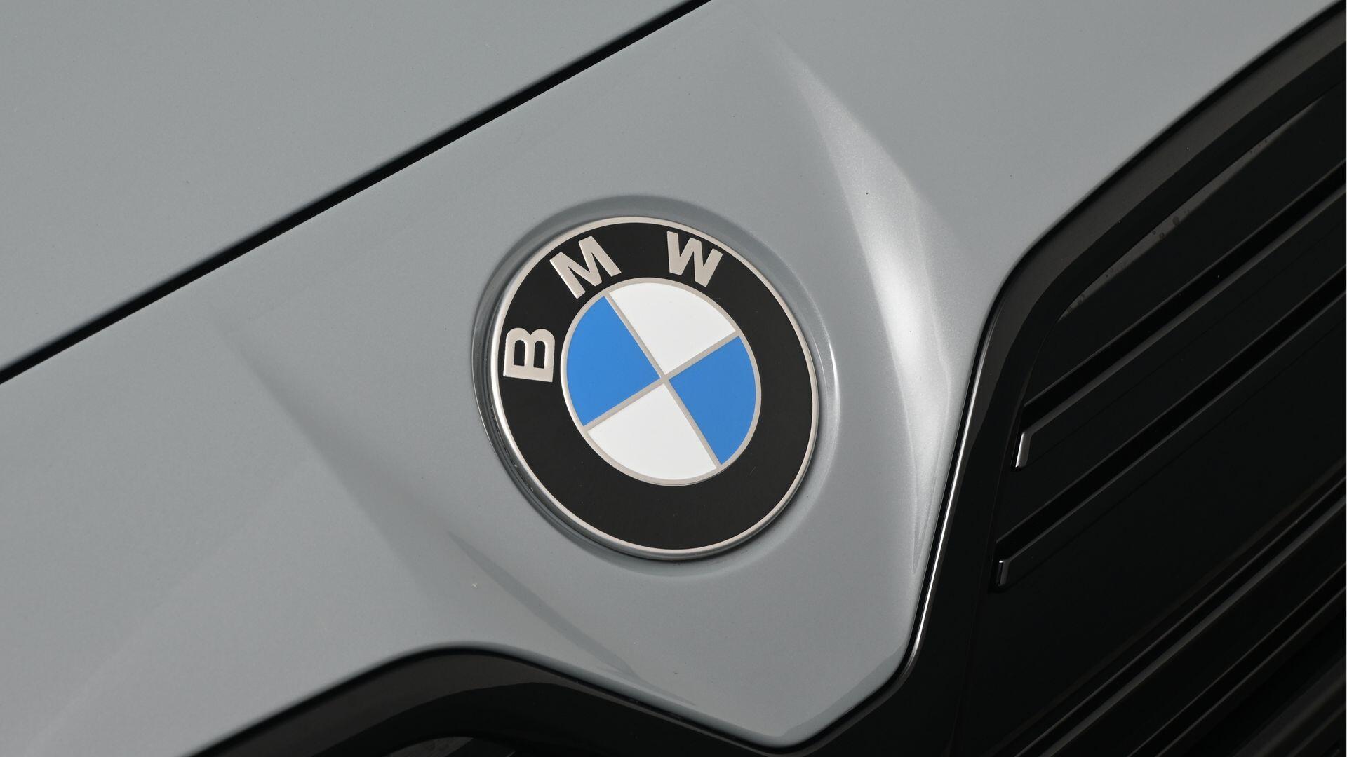 BMW i4 view 35