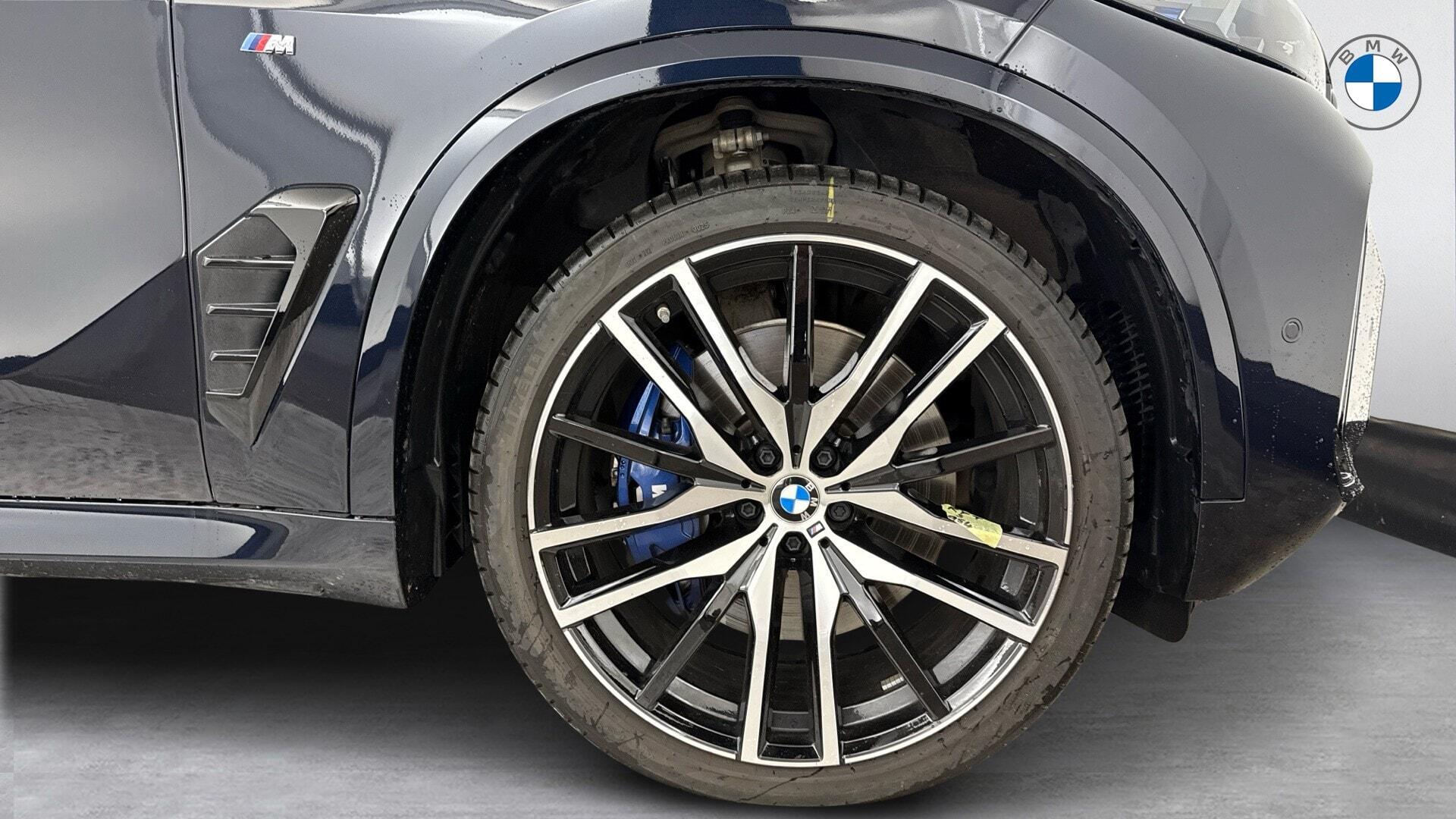 BMW X5 view 14