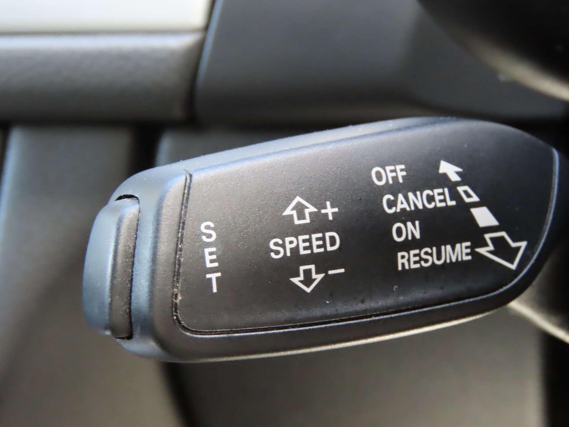 Audi A6 view 14