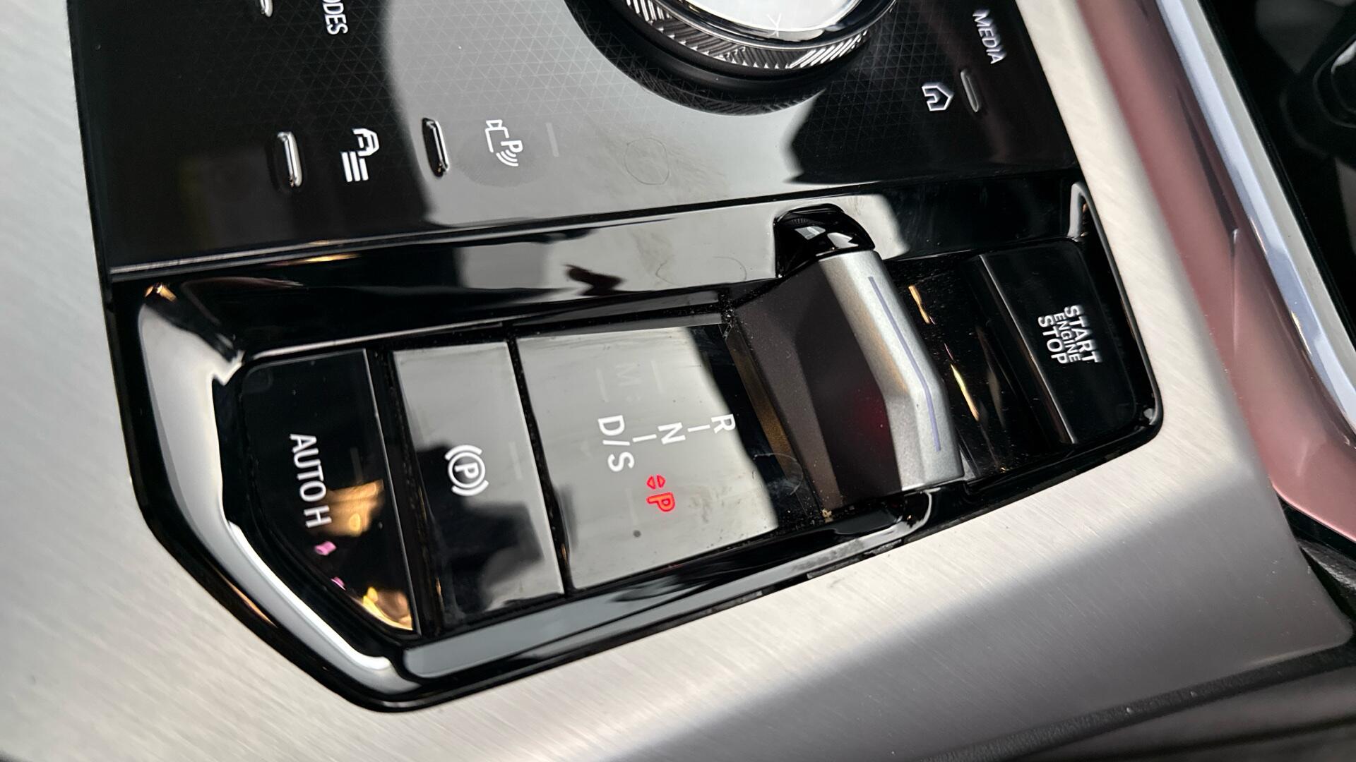 BMW X3 view 19