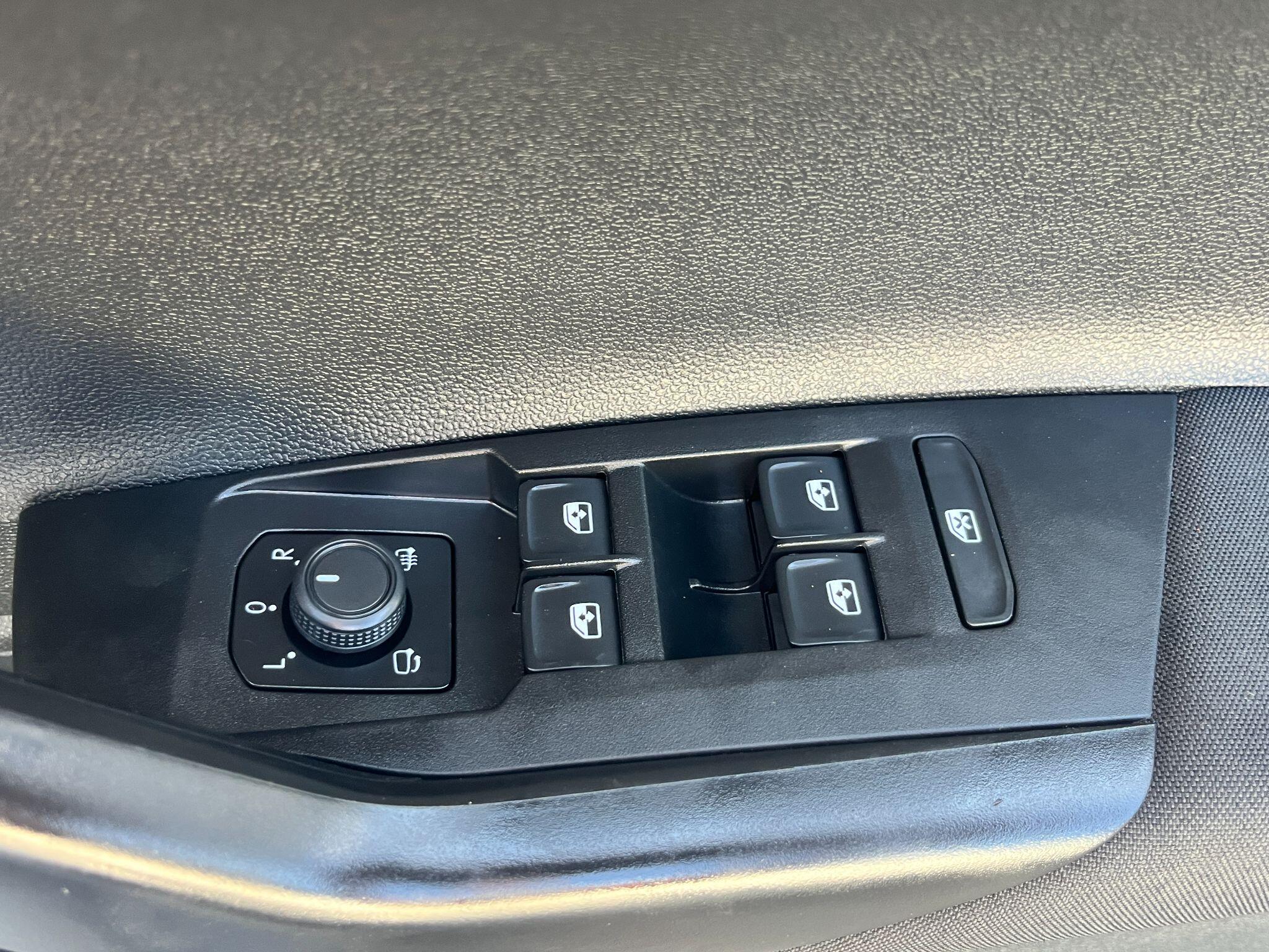 Volkswagen Polo view 14