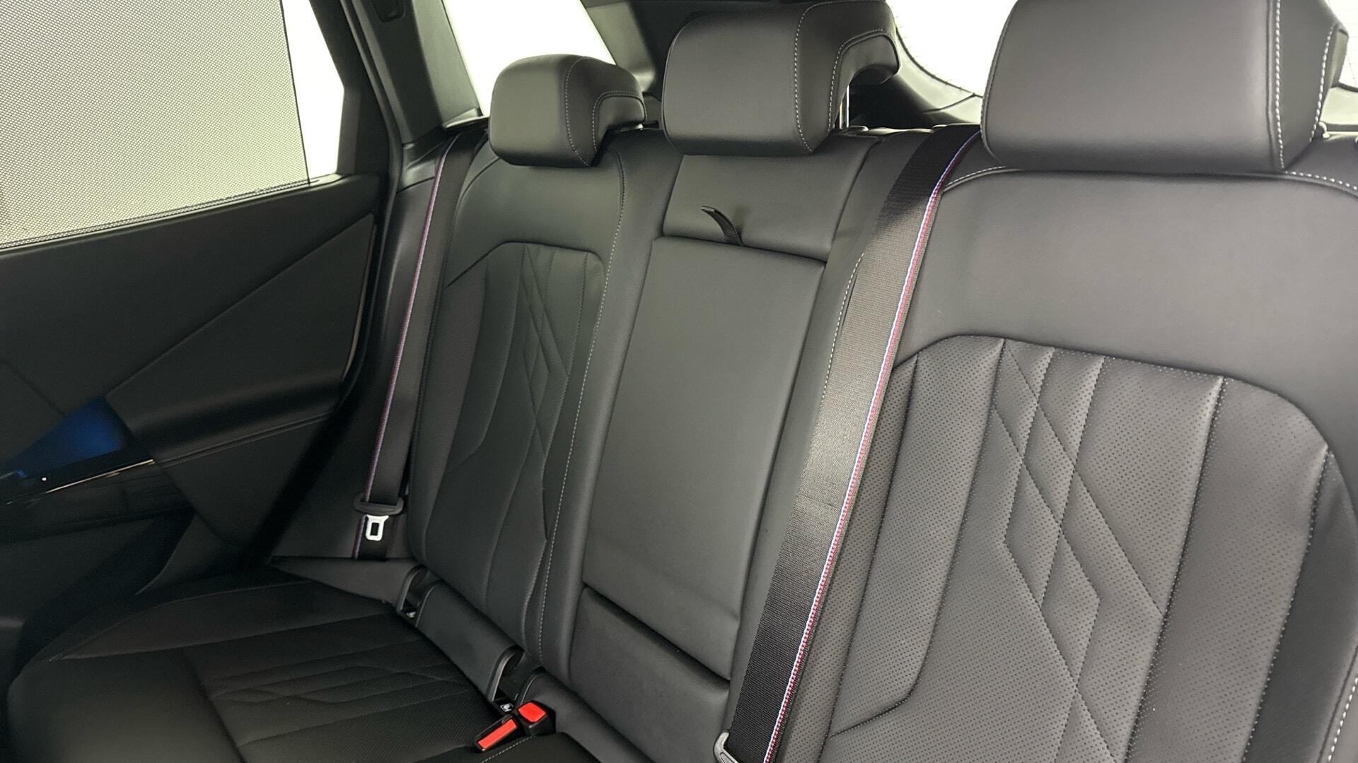 BMW X3 view 12