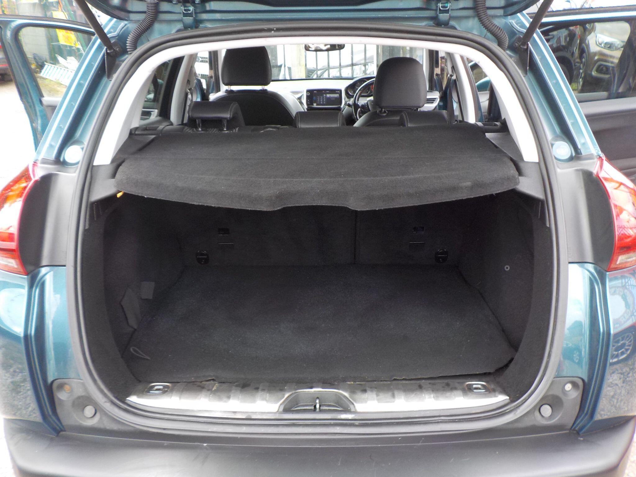 Peugeot 2008 1.6 BlueHDi Allure Euro 6 5dr