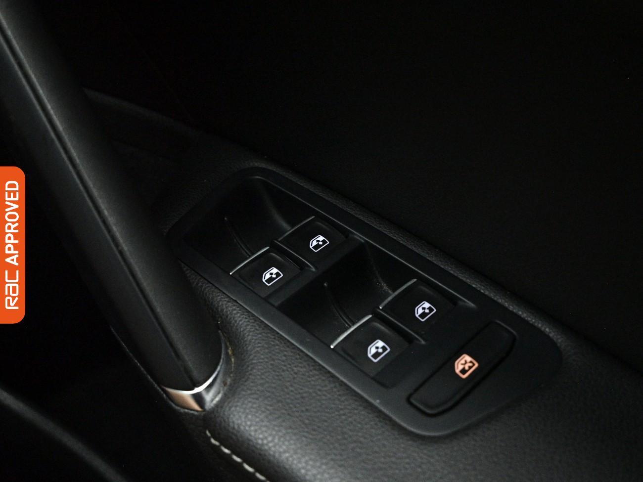 Volkswagen Golf view 35