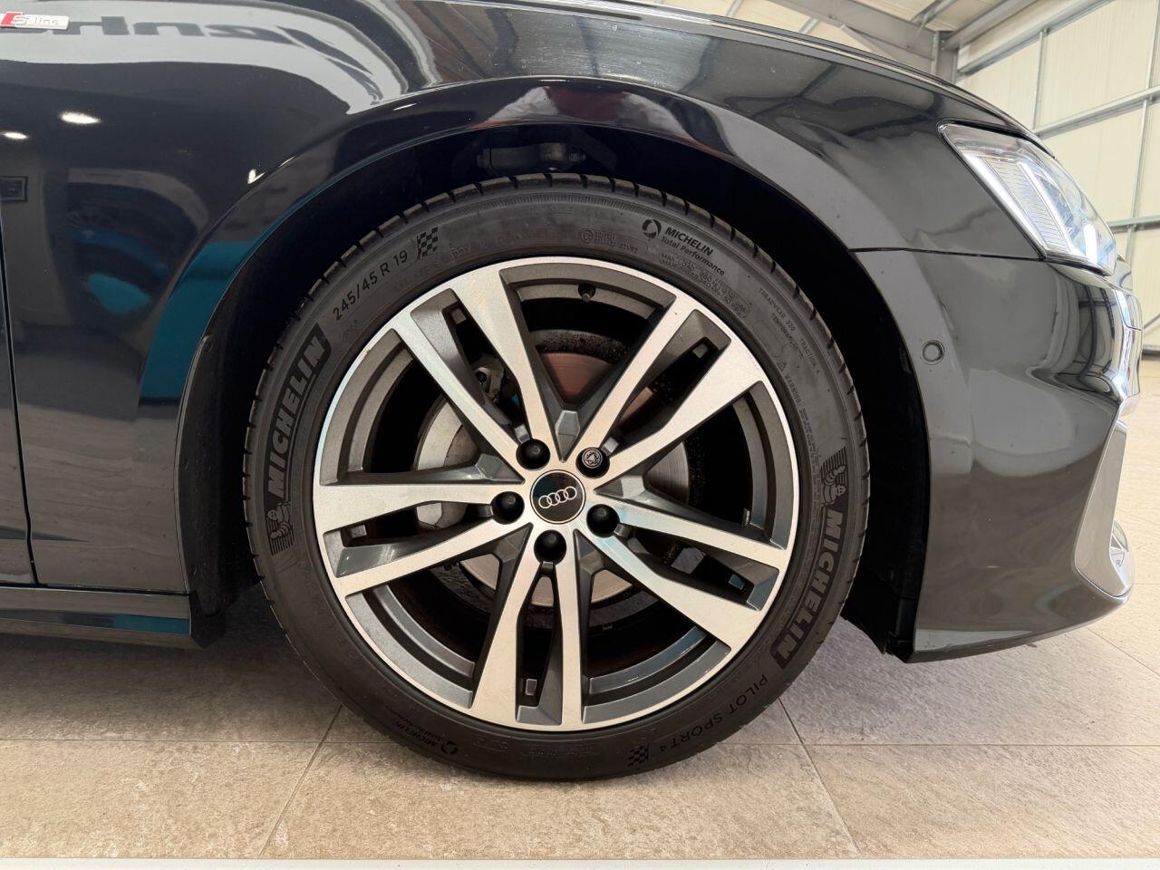 Audi A6 Saloon view 10