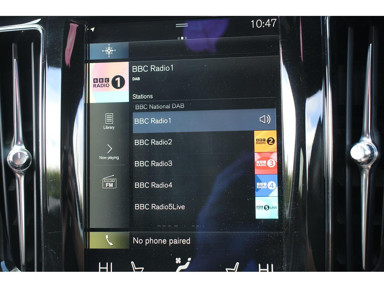 Volvo XC60 view 26
