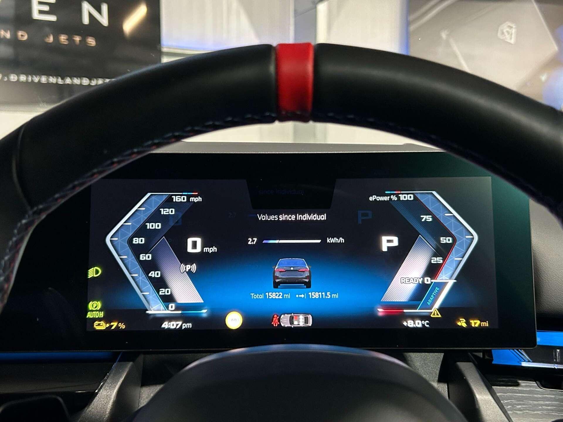 BMW I5 view 19