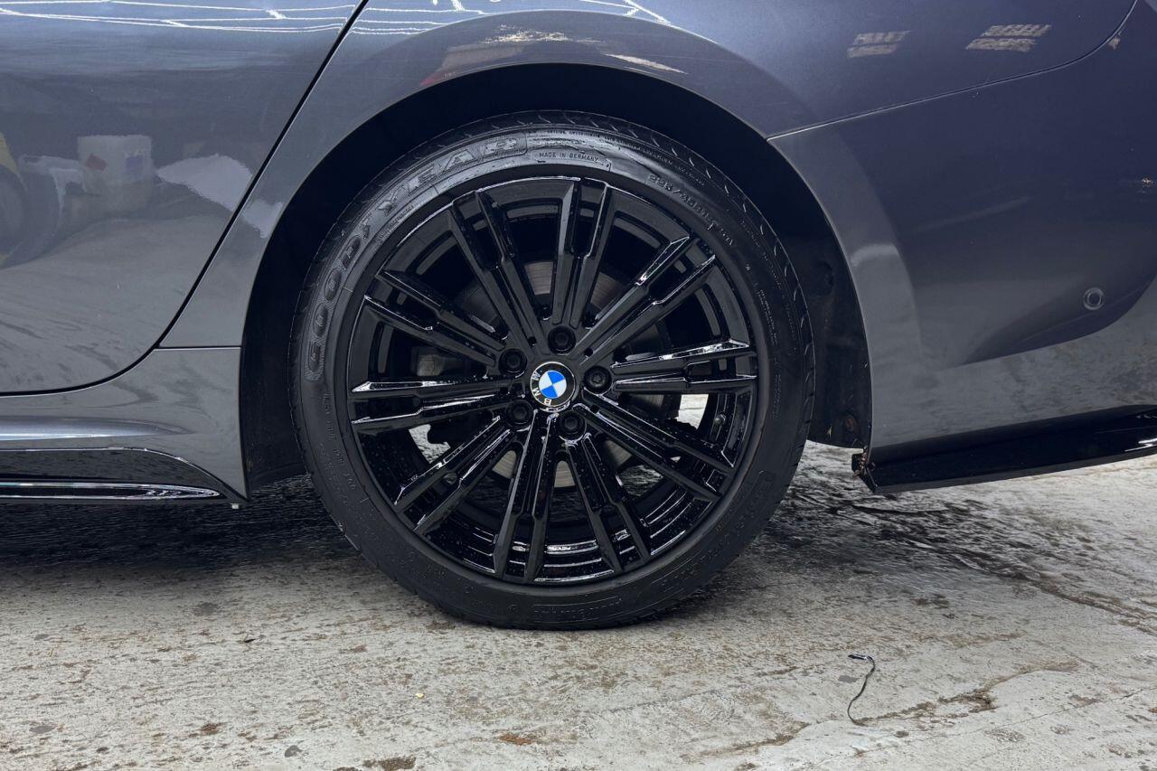 BMW 3 Series view 43