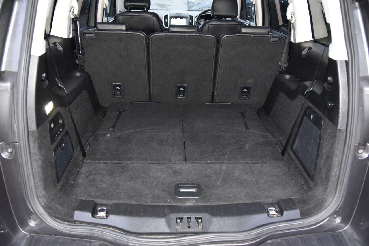 Ford Galaxy view 62