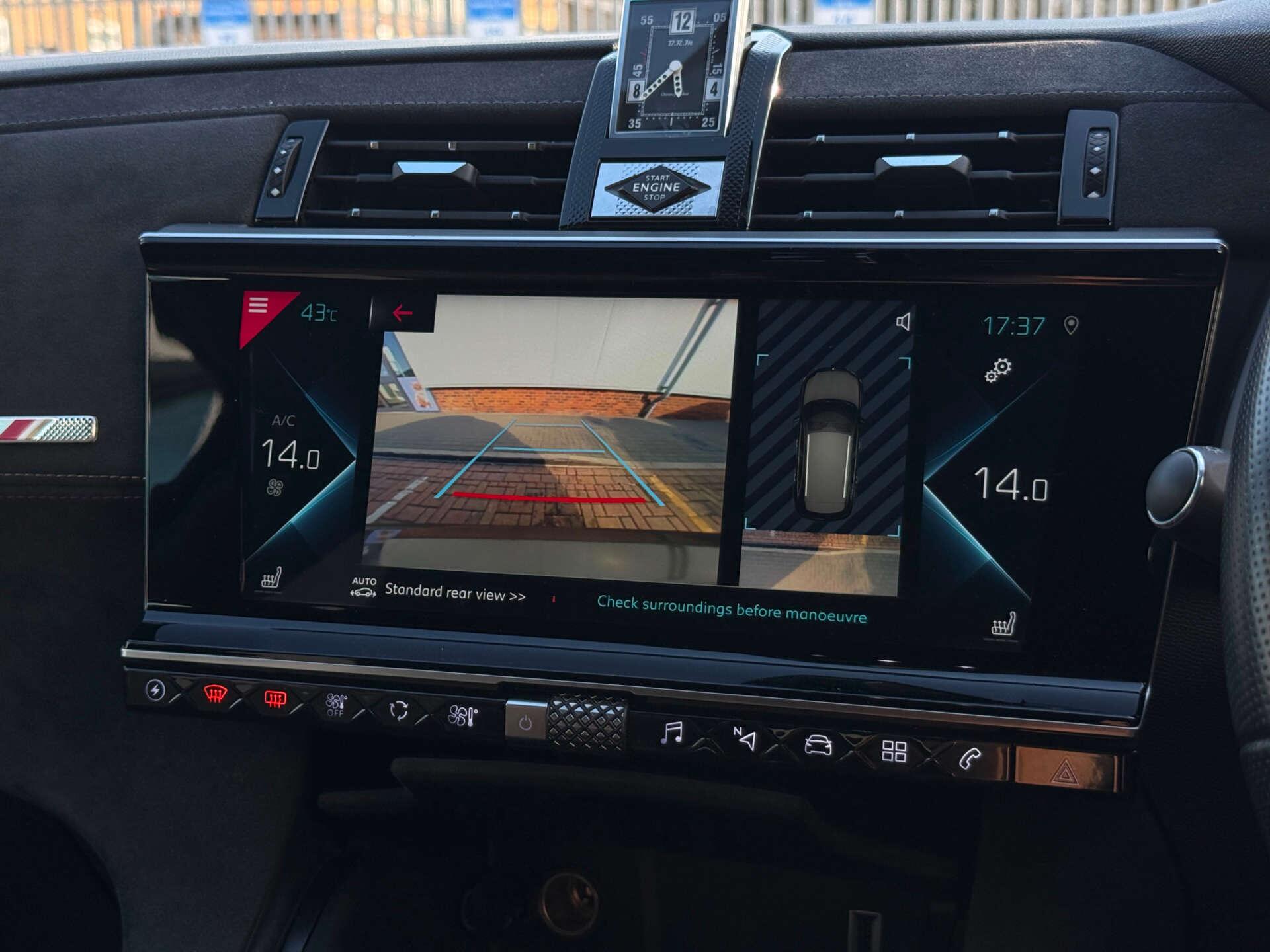 DS Automobiles DS 7 Crossback view 9